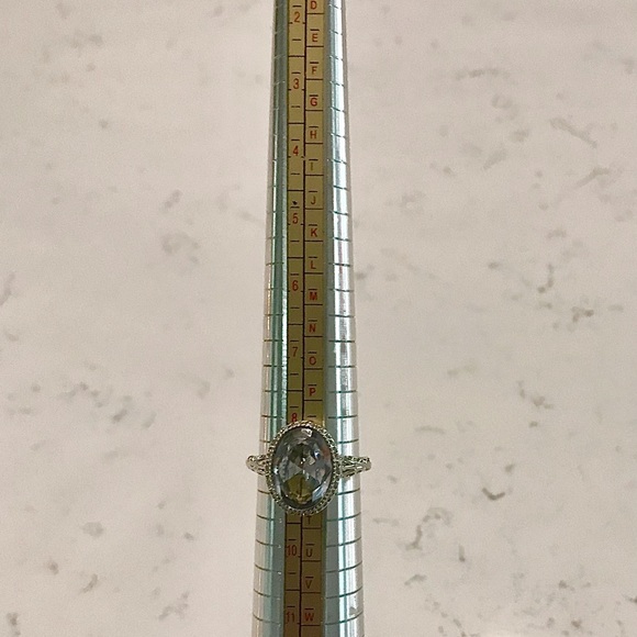 925 Sterling Silver Crystal Geometric Oval Stone Ring size 9 - Picture 7 of 10